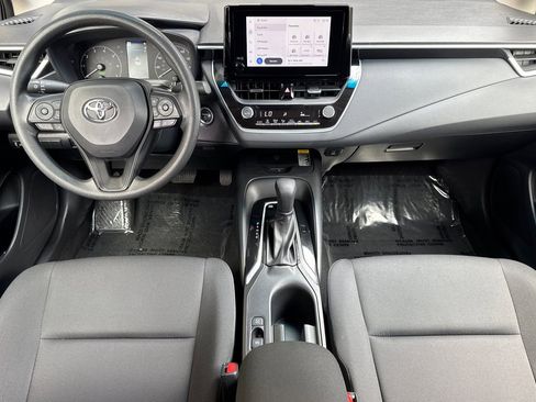 Used 2025 Toyota Corolla LE w/ LE Premium Package FWD image 17