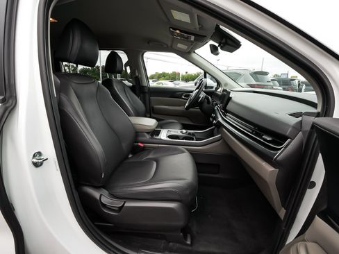 Used 2026 Kia Carnival LXS FWD image 47