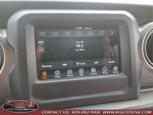 Used 2022 Jeep Gladiator Sport AWD/4WD image 32