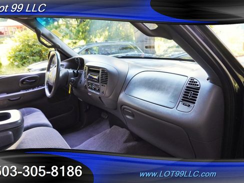 Used 2001 Ford F150 XLT AWD/4WD image 17