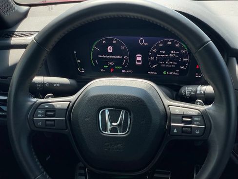 Certified 2025 Honda Accord Sport image 12