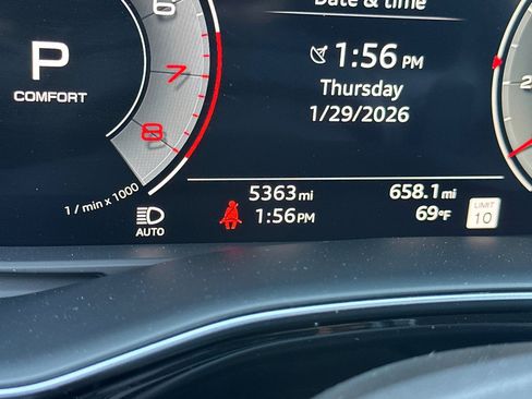 Used 2025 Audi Q8 Premium Plus w/ Premium Plus Package image 21