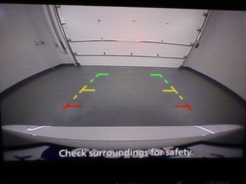 Used 2025 Nissan Rogue S image 25