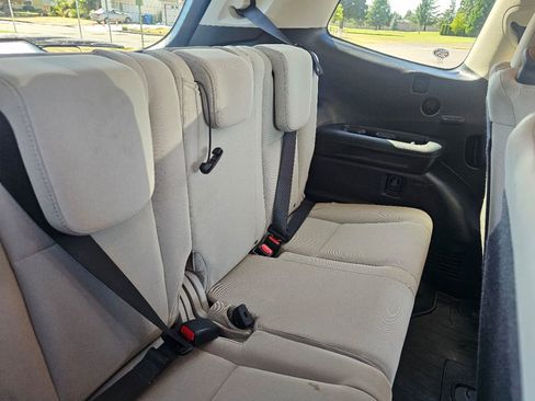 Used 2019 Subaru Ascent Premium image 14