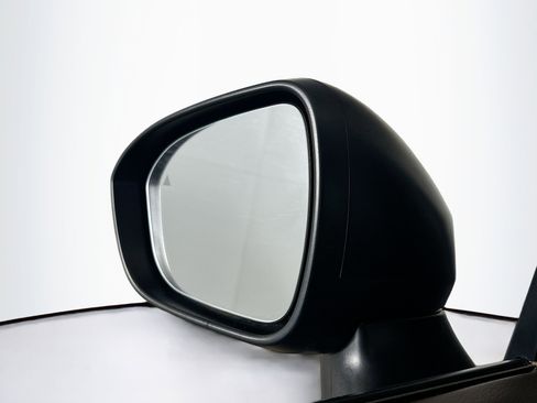 Used 2021 Nissan Rogue S image 16