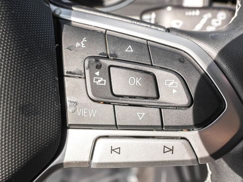 Used 2021 Volkswagen Atlas SE image 22