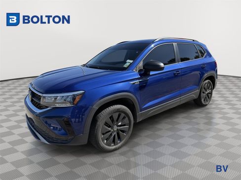 Used 2024 Volkswagen Taos S w/ MDO Package image 1