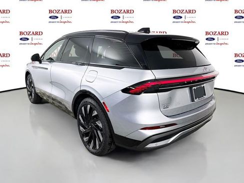 New 2026 Lincoln Nautilus Reserve image 5