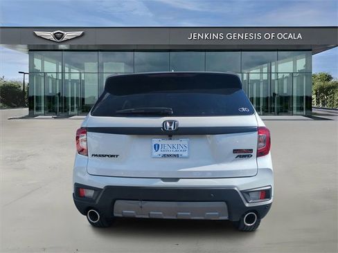 Used 2023 Honda Passport TrailSport image 4
