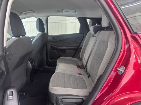 Used 2022 Ford Escape SE w/ SE Sport Appearance Package FWD image 12