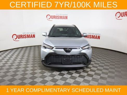 Used 2023 Toyota Corolla Cross AWD Hybrid image 17
