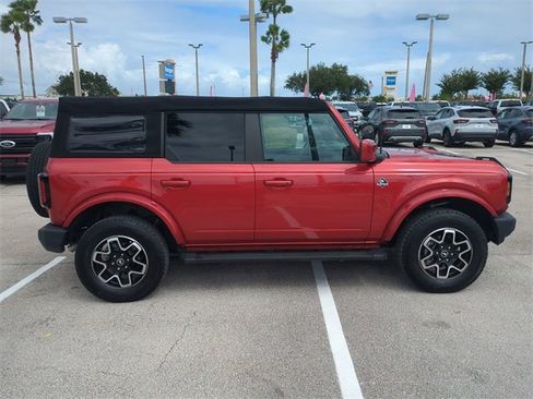 Certified 2023 Ford Bronco Outer Banks image 3