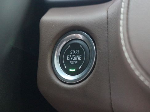 Used 2024 Chevrolet Tahoe High Country AWD/4WD image 30