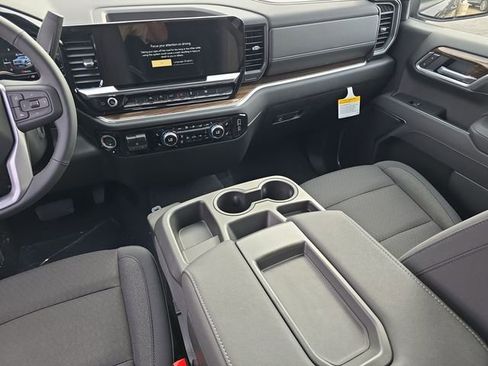 Used 2025 GMC Sierra 1500 Elevation image 10