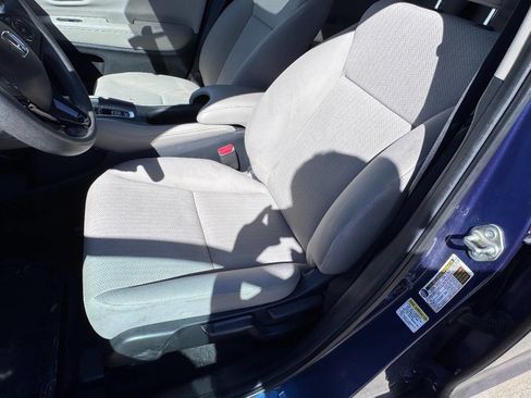 Used 2016 Honda HR-V EX image 17