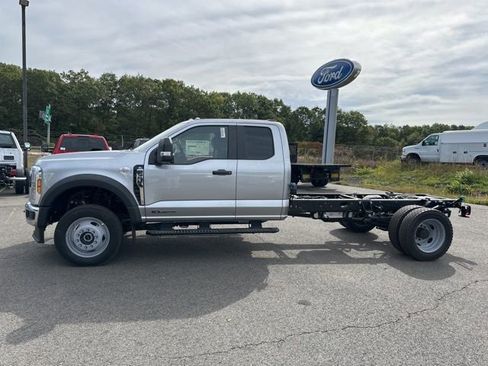 New 2026 Ford F550 4x4 SuperCab Super Duty image 4