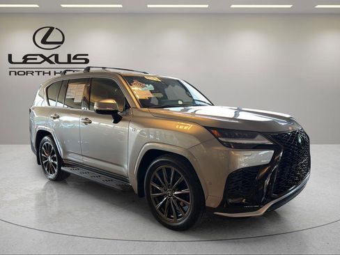 Used 2025 Lexus LX 700h F Sport w/ Accessory Package (Z1) image 4