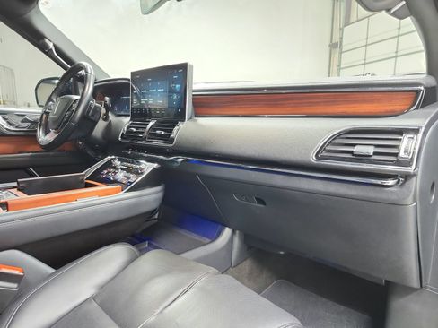 Used 2024 Lincoln Navigator Reserve AWD/4WD image 48