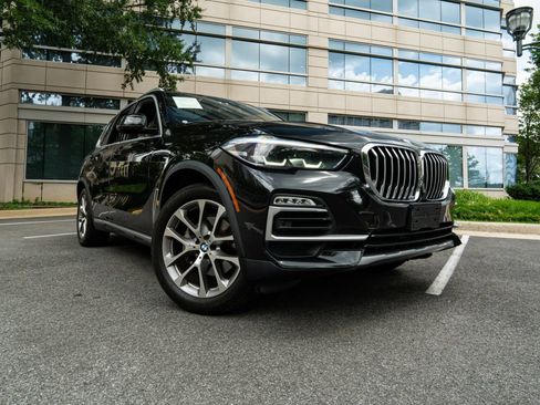 Used 2019 BMW X5 xDrive40i w/ Premium Package 2 AWD/4WD image 1