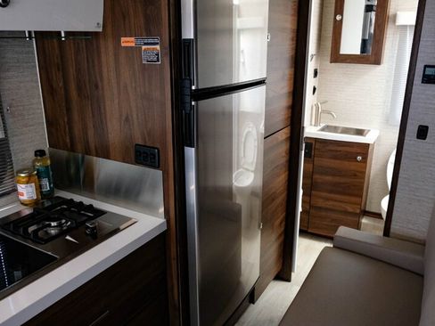 Used 2020 Mercedes-Benz Sprinter 3500 image 40