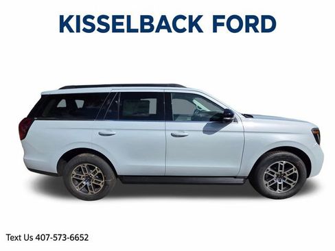 New 2026 Ford Expedition Active image 2