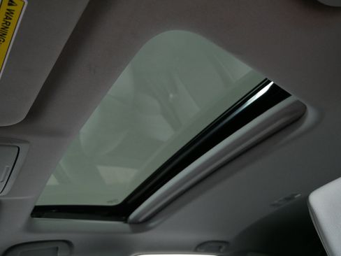Used 2017 Honda CR-V EX-L image 31
