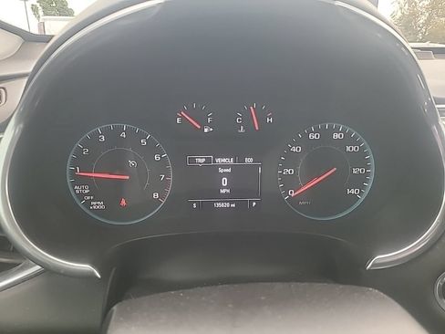 Used 2020 Chevrolet Malibu LT FWD image 18