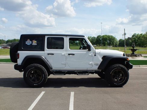 Used 2019 Jeep Wrangler Unlimited Sport S AWD/4WD image 21