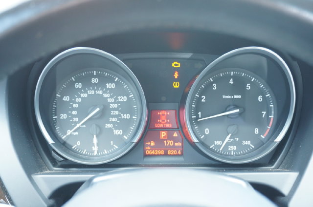 Used 2012 BMW Z4 sDrive28i RWD image 8