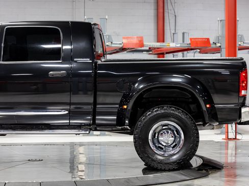 Used 2006 Dodge Ram 3500 Truck Laramie w/ Protection Group AWD/4WD image 17
