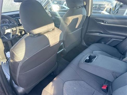 Certified 2018 Toyota Camry LE image 22