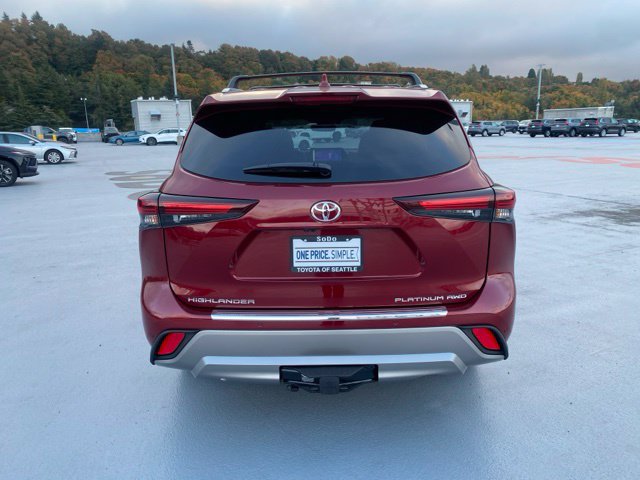 New 2026 Toyota Highlander Platinum AWD/4WD image 9