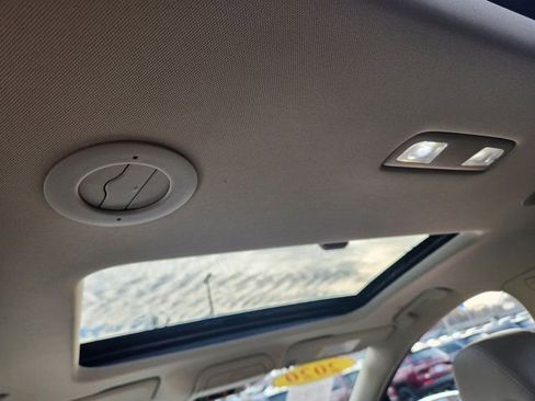 Used 2020 Buick Enclave Premium w/ Sun and Sites Package image 9