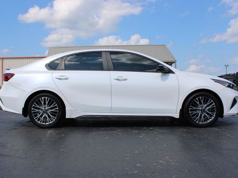 Used 2022 Kia Forte GT-Line w/ GT-Line Premium Package FWD image 3