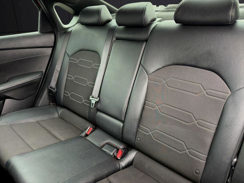 Used 2024 Kia Forte GT-Line w/ GT-Line Premium Package image 21