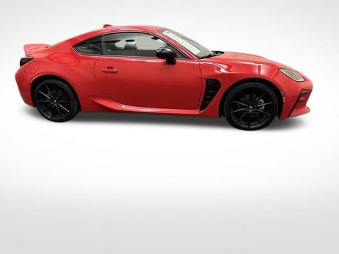 Used 2024 Toyota GR86 Premium RWD image 5