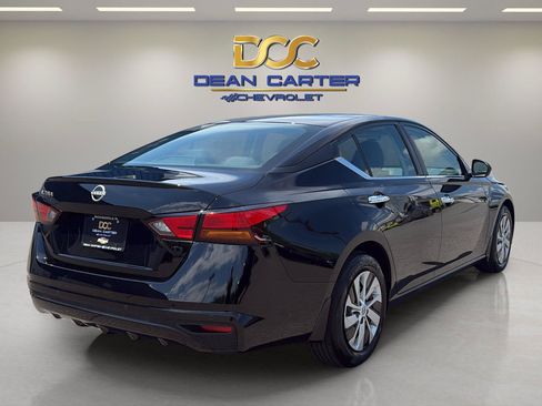 Used 2023 Nissan Altima 2.5 S FWD image 5