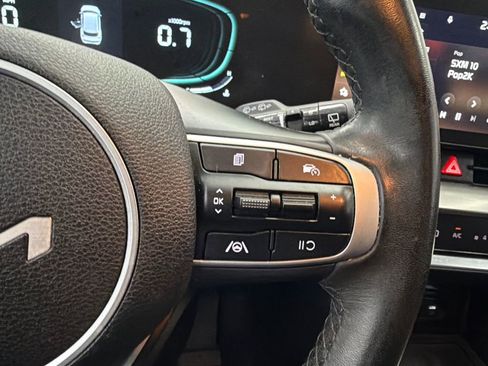 Used 2024 Kia Sportage EX image 25