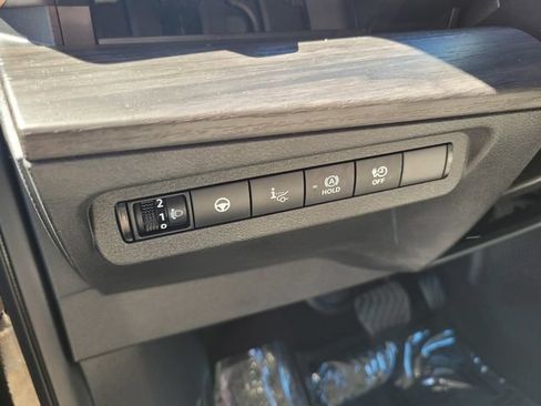 Certified 2024 Nissan Ariya FWD image 19