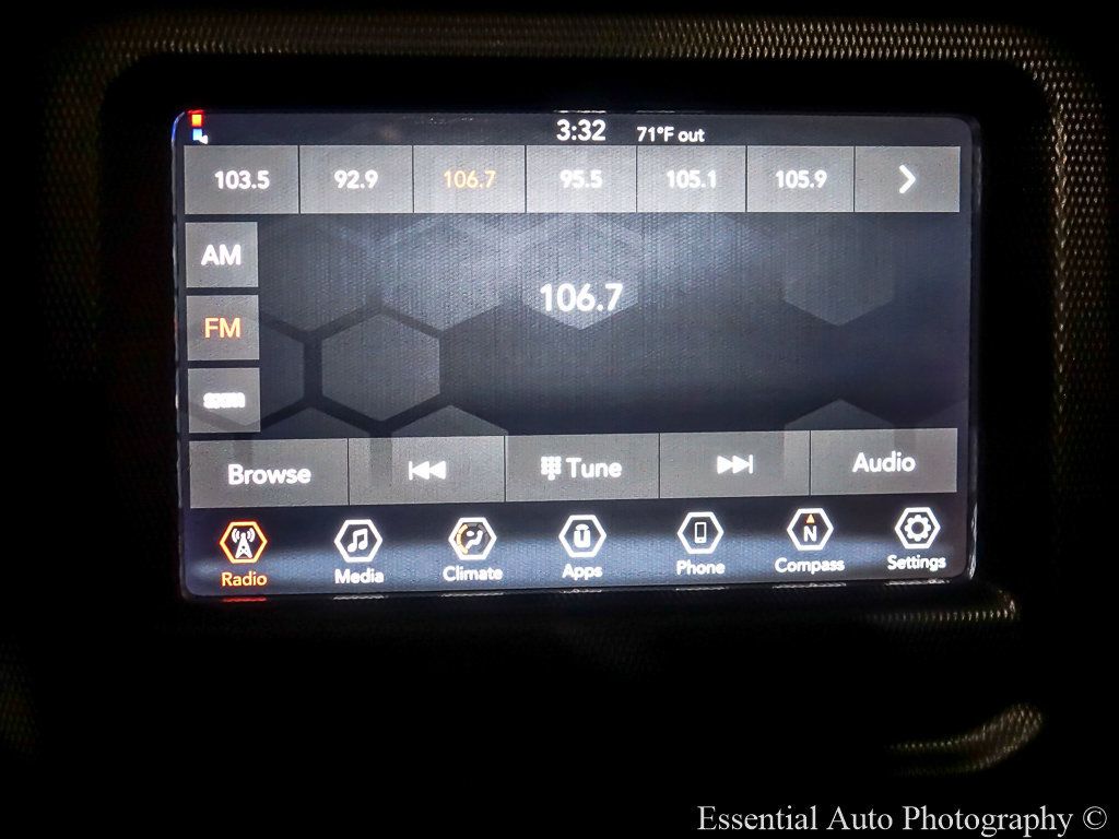Used 2022 Jeep Wrangler Sport AWD/4WD image 16