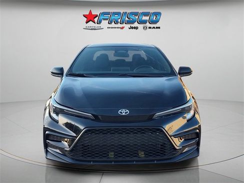 Used 2025 Toyota Corolla SE image 2