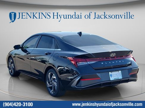 New 2026 Hyundai Elantra Limited w/ Cargo Package FWD image 5