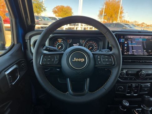 Used 2024 Jeep Wrangler Sport S image 21