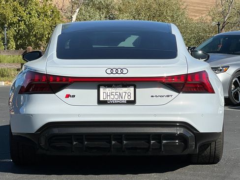 Used 2024 Audi RS e-tron GT w/ Ceramic Brake Package AWD/4WD image 5