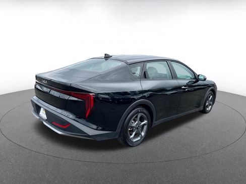 Used 2025 Kia K4 LXS image 9