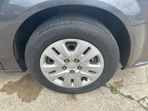 Used 2018 Dodge Grand Caravan SE w/ UConnect Hands-Free Group FWD image 46