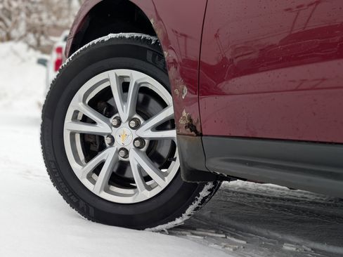 Used 2017 Chevrolet Equinox LT w/ Convenience Package image 7