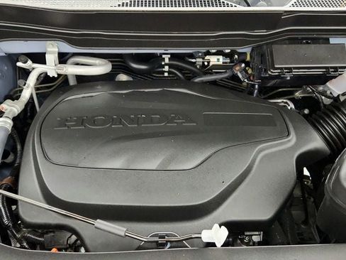 Used 2025 Honda Ridgeline Sport image 27