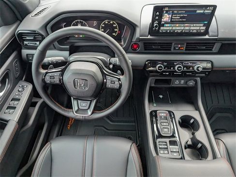 New 2025 Honda Pilot TrailSport image 6