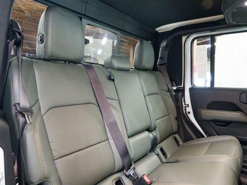 New 2026 Jeep Gladiator Mojave image 31